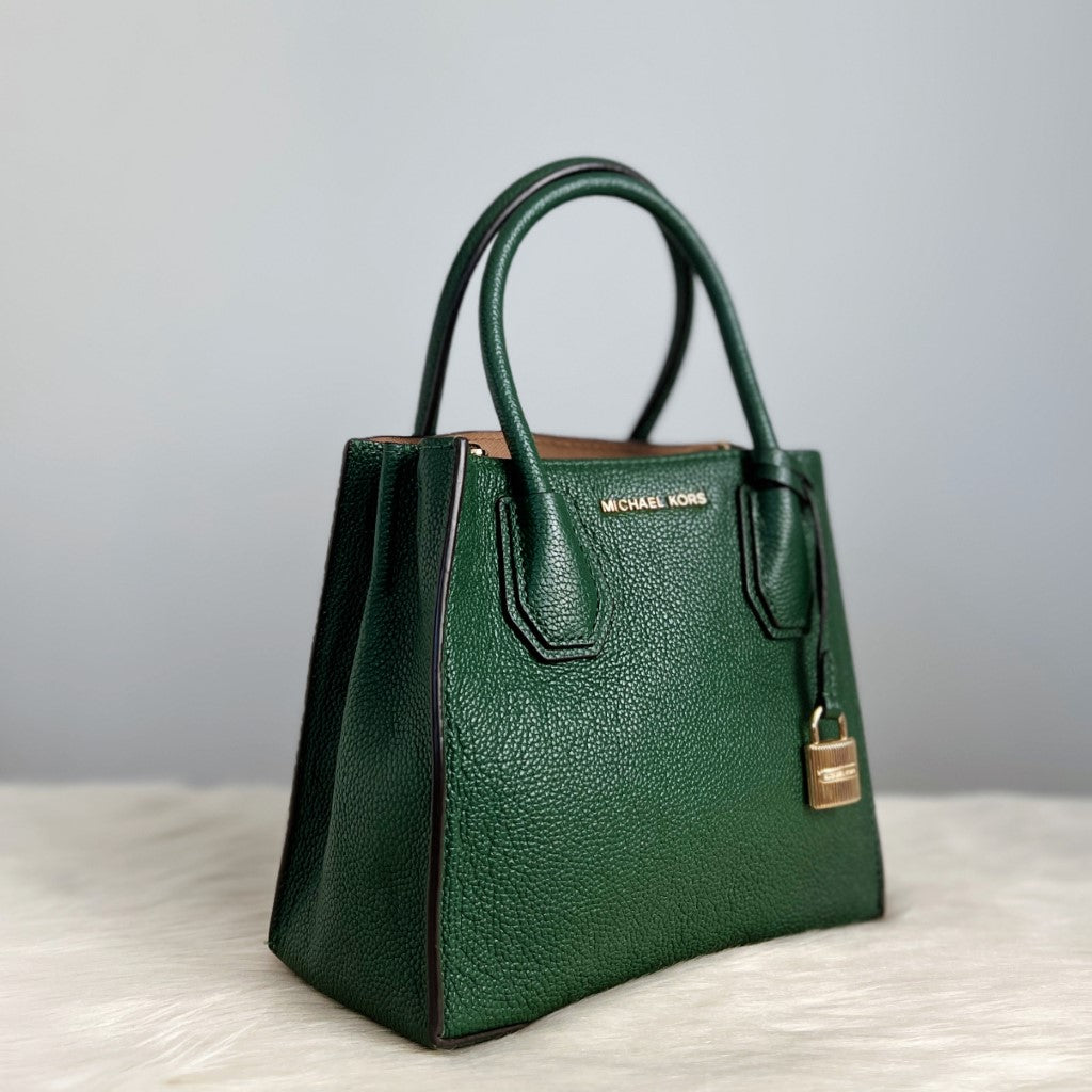 Michael Kors Green Leather Lock Charm 2 Way Shoulder Bag Excellent