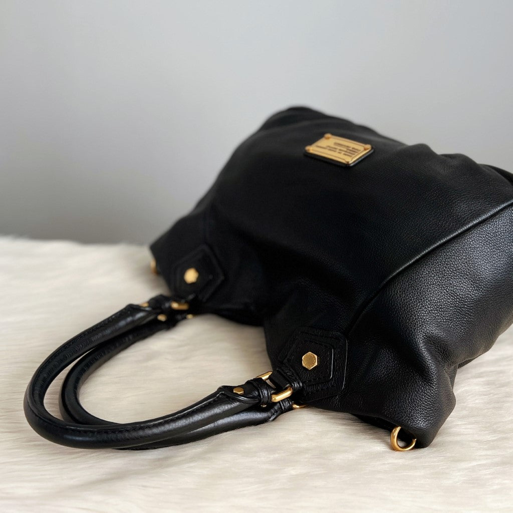 Marc Jacobs Black Leather Front Logo 2 Way Shoulder Bag