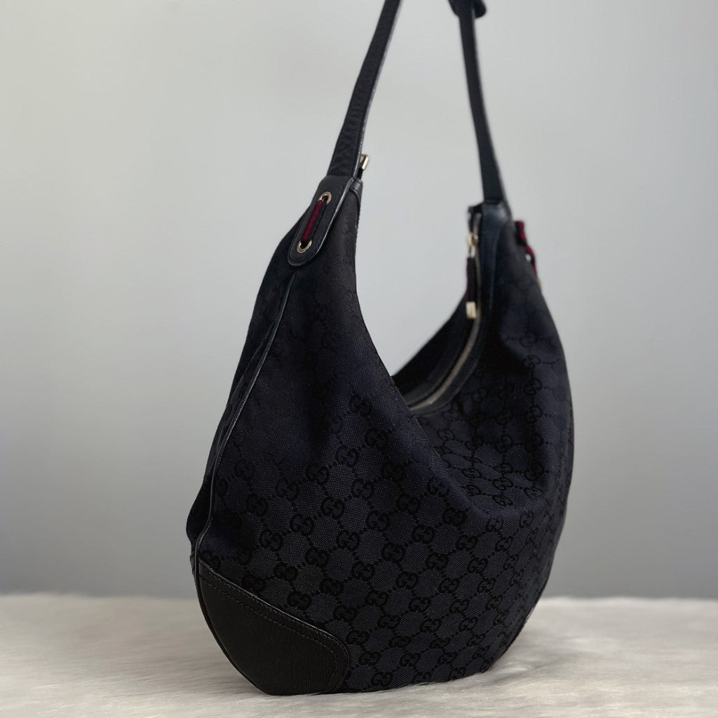 Gucci Black Signature Monogram Bow Detail Half Moon Shoulder Bag