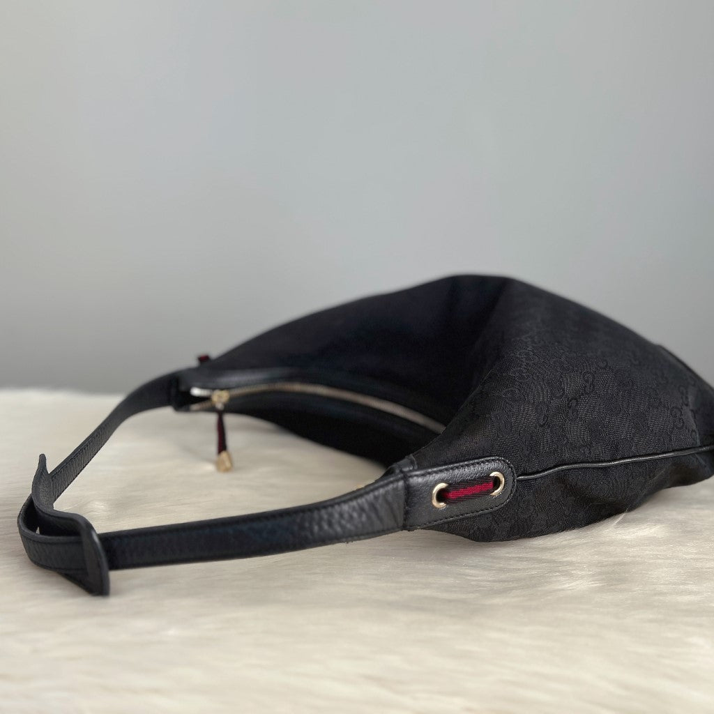 Gucci Black Signature Monogram Bow Detail Half Moon Shoulder Bag