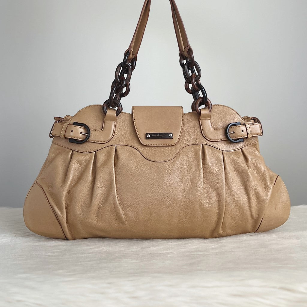 Salvatore Ferragamo Beige Leather Signature Shoulder Bag