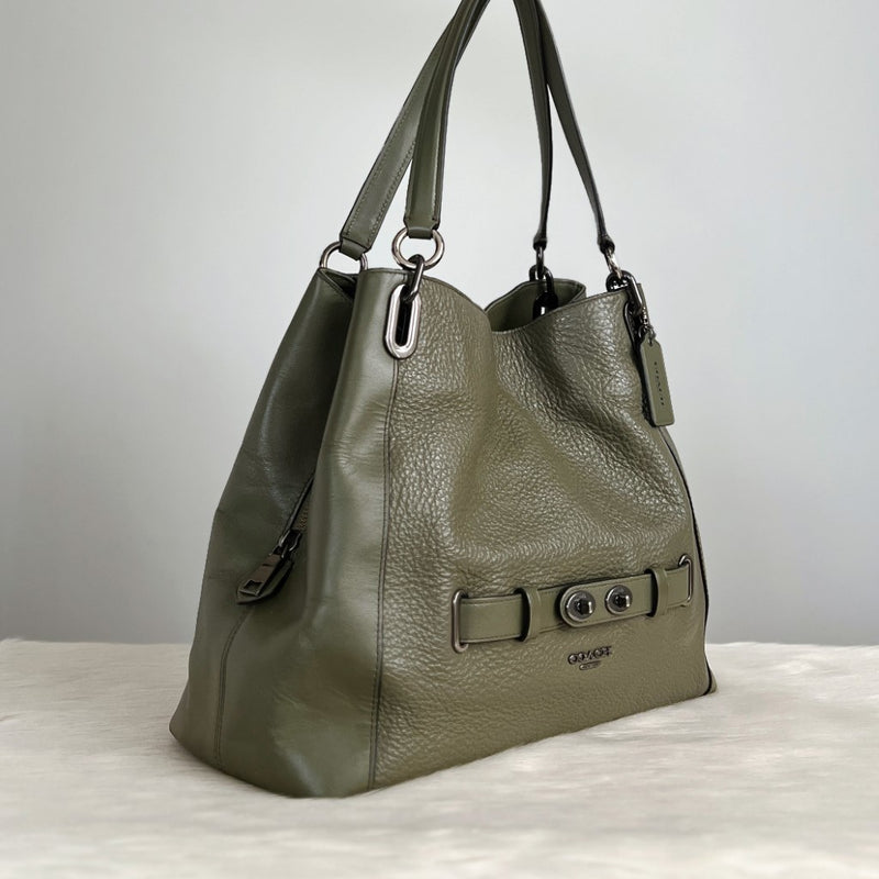 Coach Olive Leather Turn Lock Detail Triple Compartment Shoulder Bag