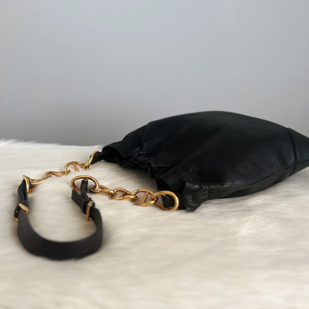 Prada Black Leather Gold Chain Detail Shoulder Bag Excellent