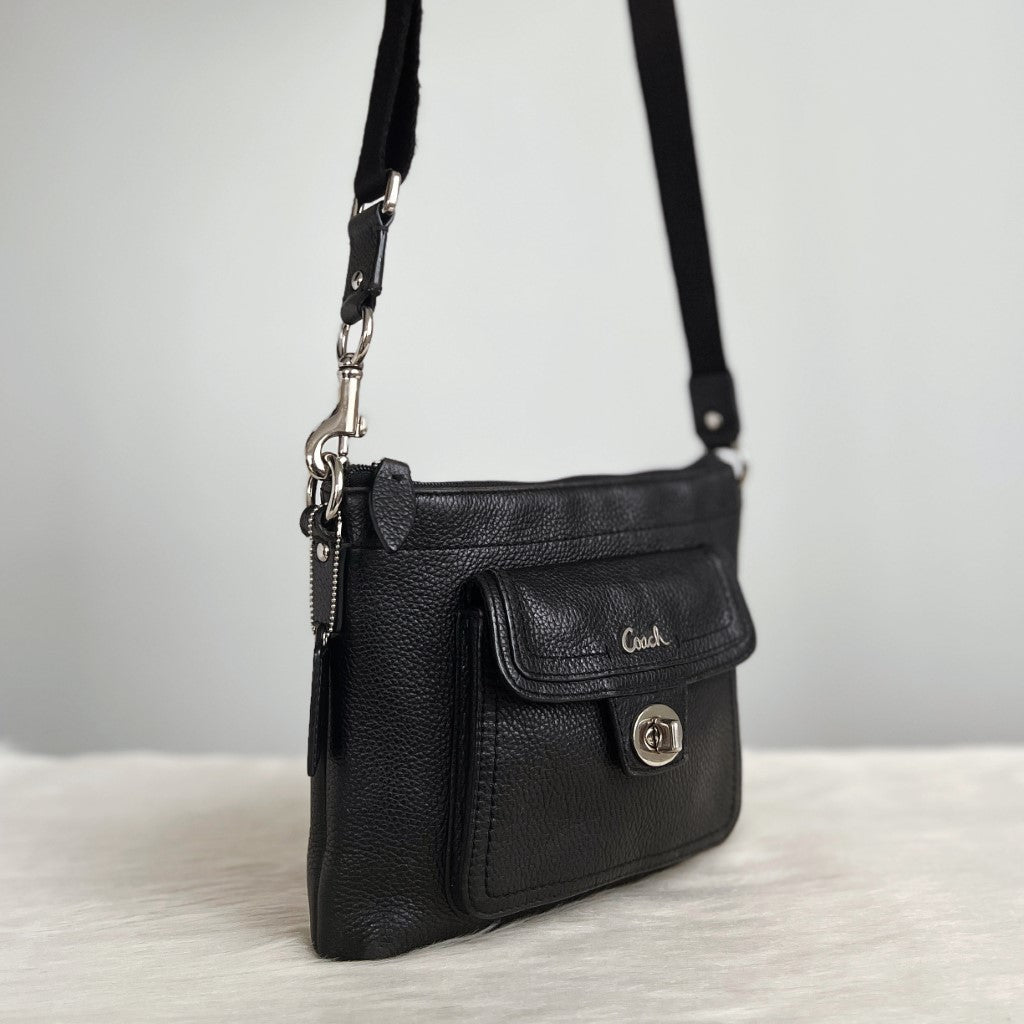 Coach Black Leather Trun Lock Small Crossbody Shoulder Bag