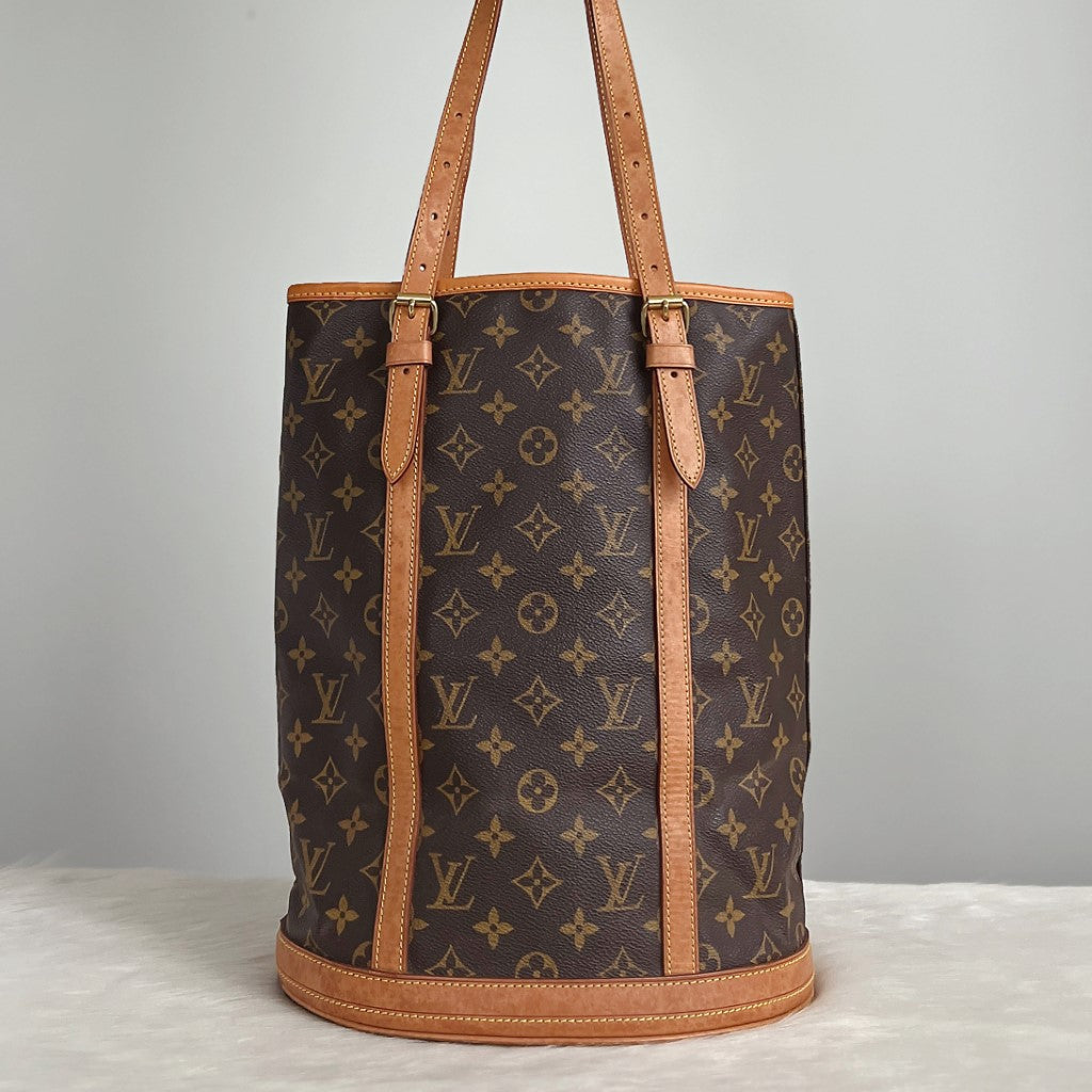 Louis Vuitton Signature Monogram Bucket GM Shoulder Bag