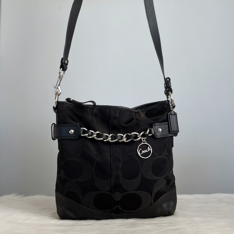 Coach black chain online crossbody