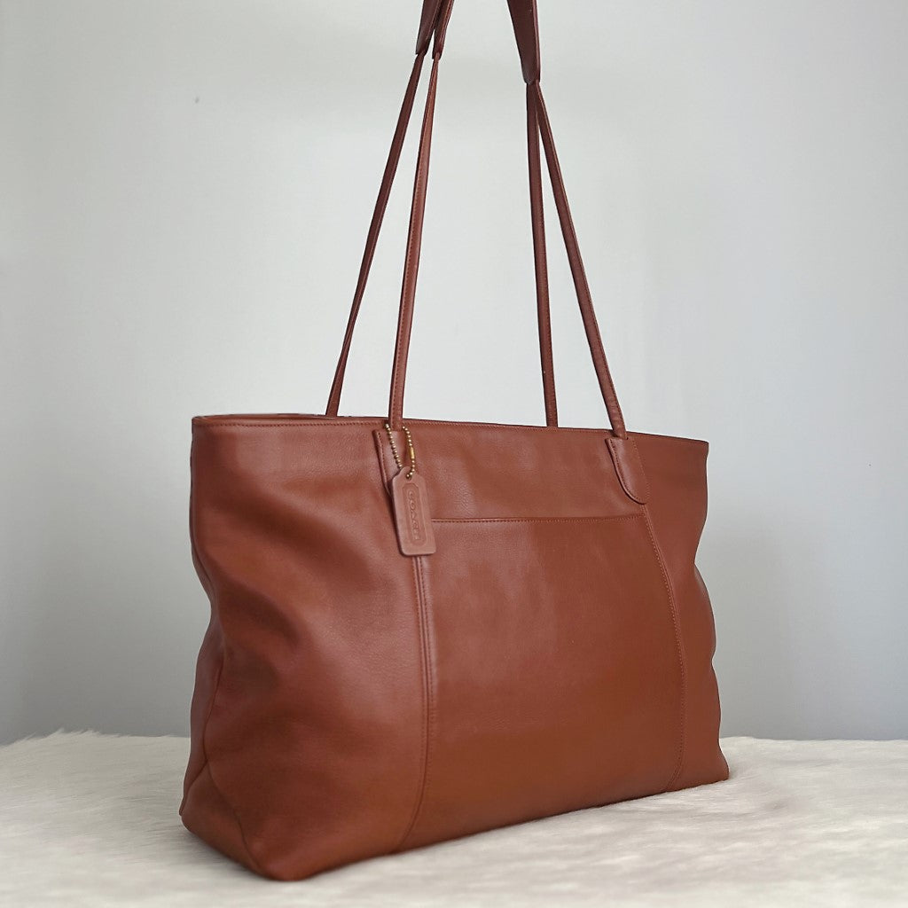 Coach Caramel Leather Classic Oversized Shoulder Bag