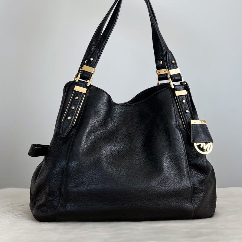 Michael Kors Black Leather Triple Compartment Shoulder Bag Excellent ...