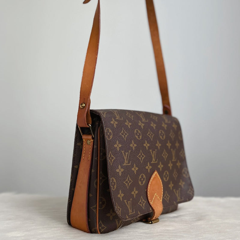 Louis Vuitton Signature Monogram Cartouchiere GM Crossbody Shoulder Bag