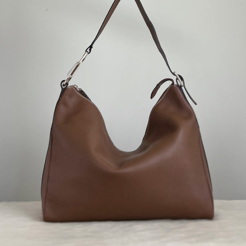 Bally Mocha Leather Slouchy Classic Shoulder Bag Excellent