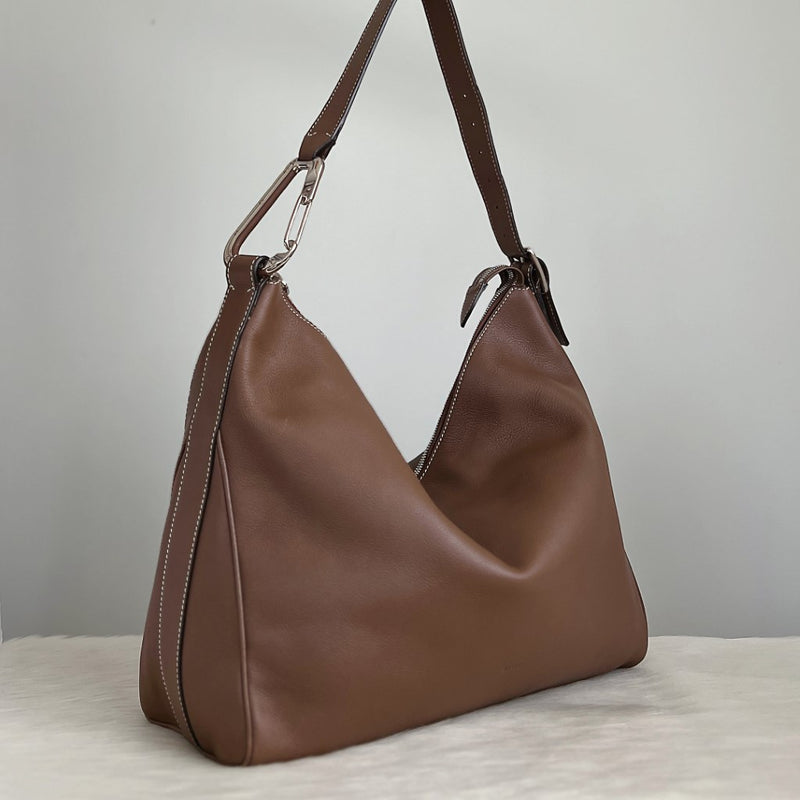 Bally Mocha Leather Slouchy Classic Shoulder Bag Excellent