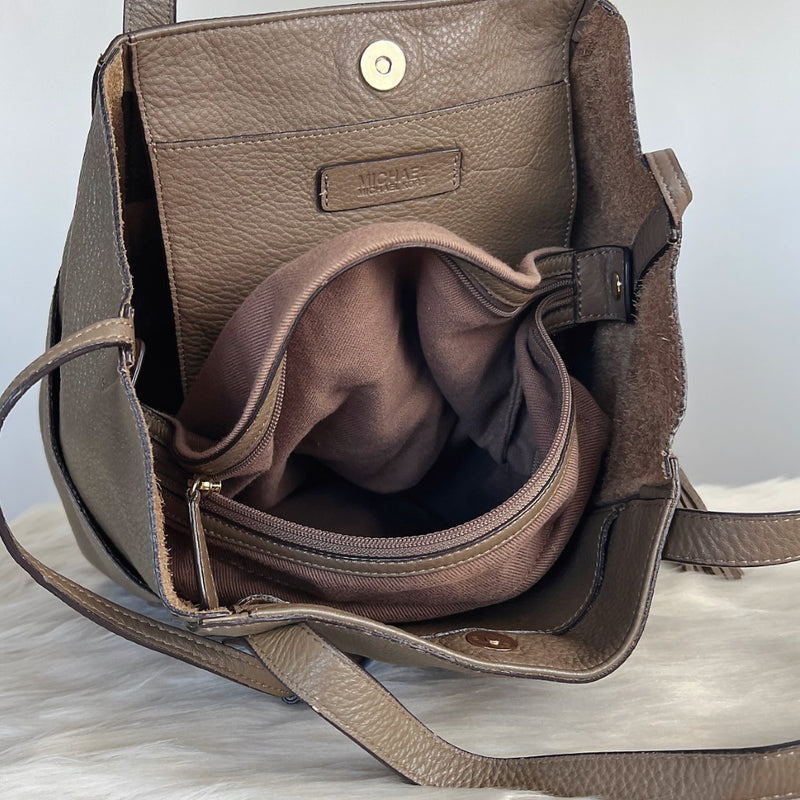 Michael Kors Olive Leather Tassel Detail Shoulder Bag