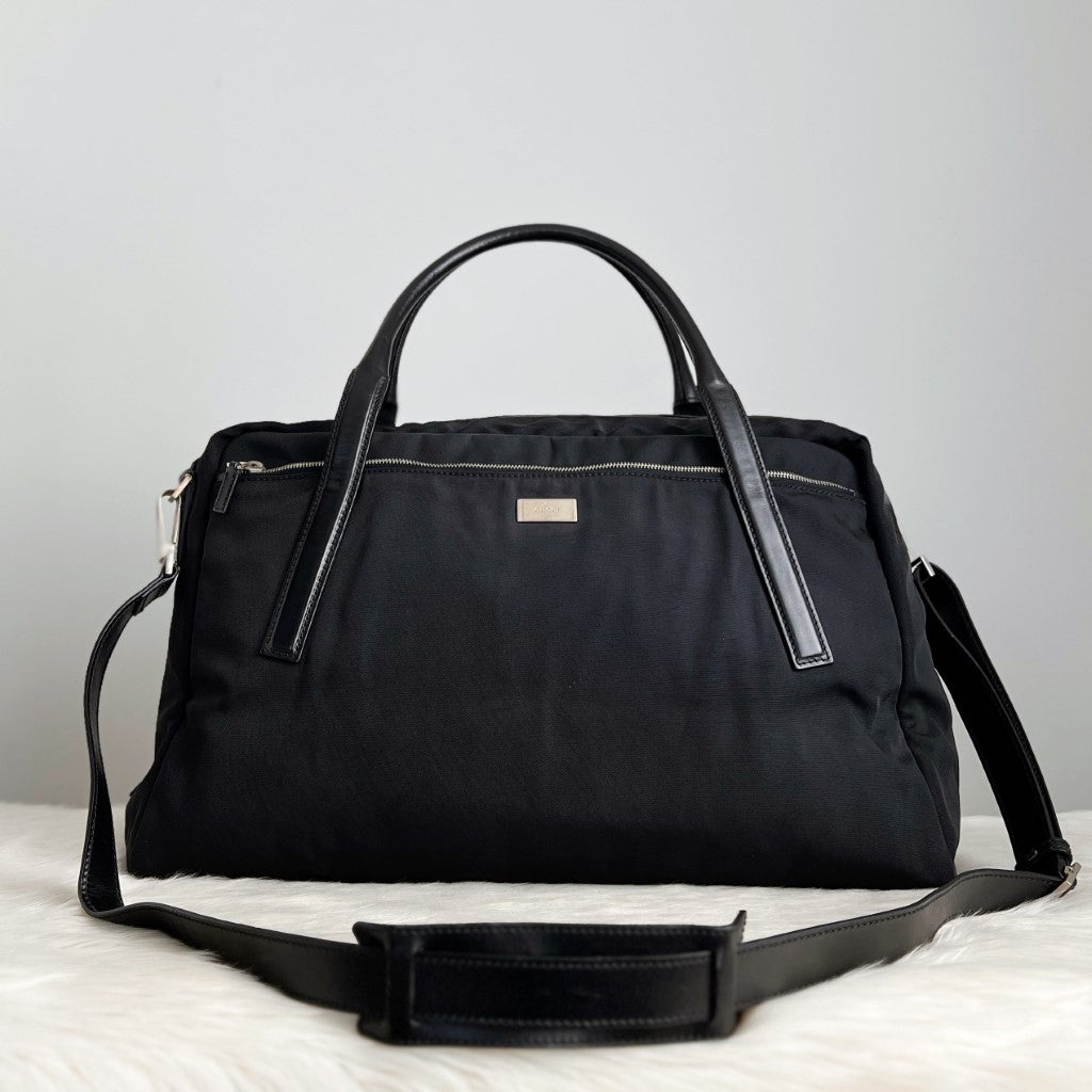 Gucci Black Front Logo Weekend Travel Bag