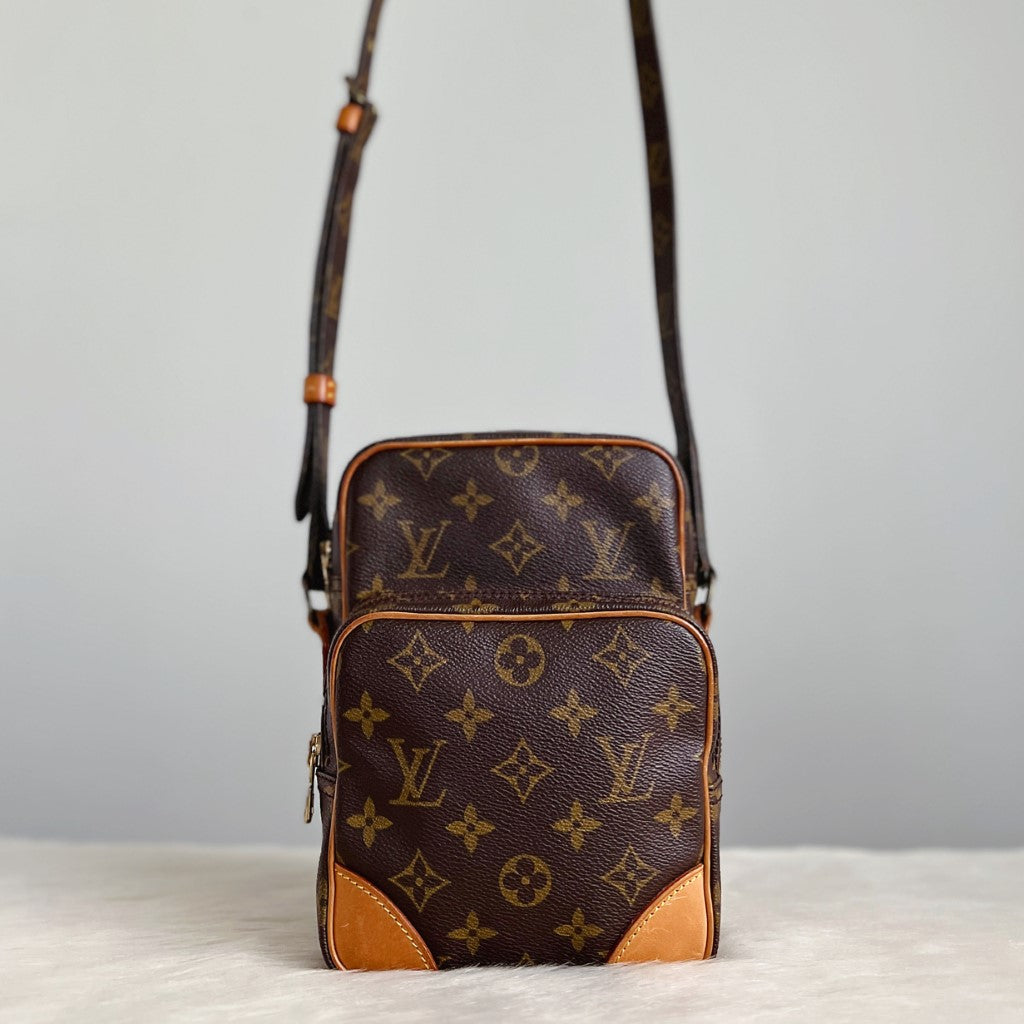 Louis Vuitton Signature Monogram Amazon Crossbody Shoulder Bag