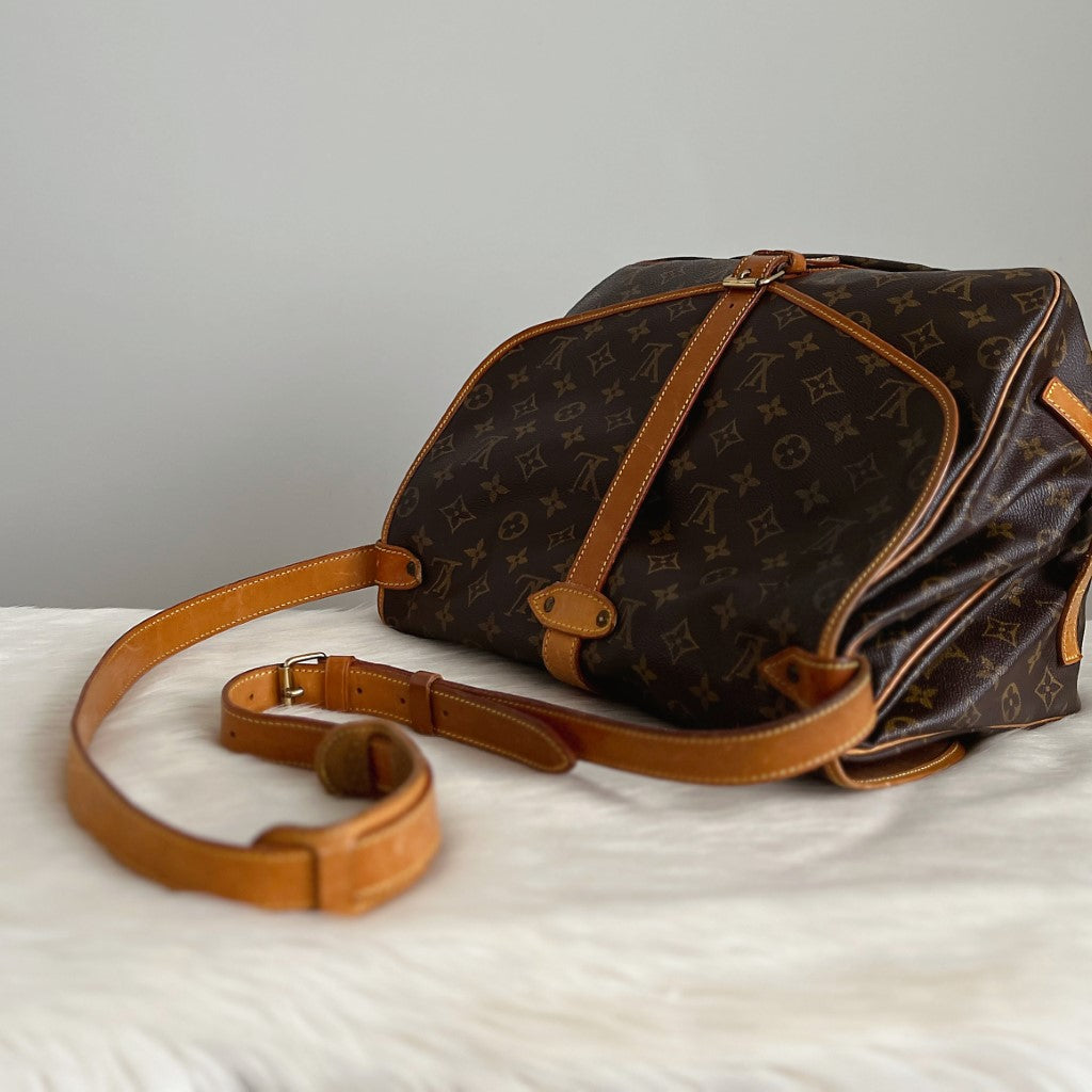 Louis Vuitton Monogram Double Sided Saumur 35 Crossbody Shoulder Bag