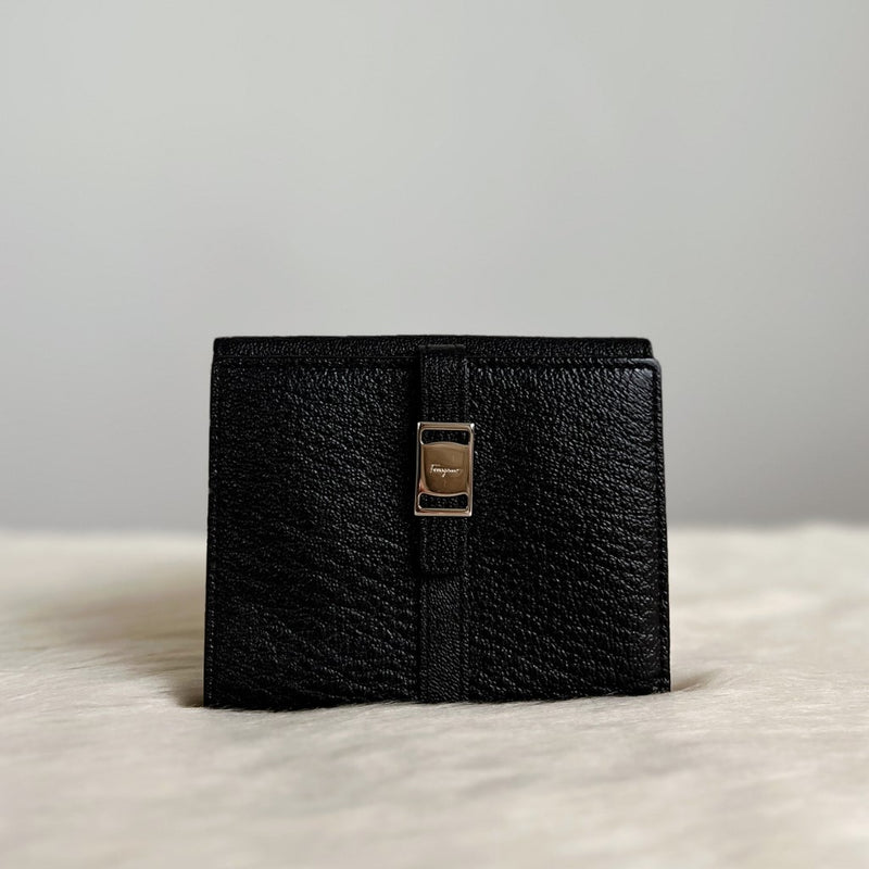 Ferragamo Black Leather Coin Compartment Fold Wallet Excellent