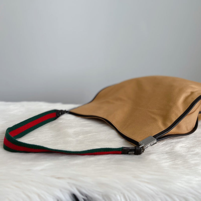 Gucci Leather Trim Front Logo Career Shoulder Bag