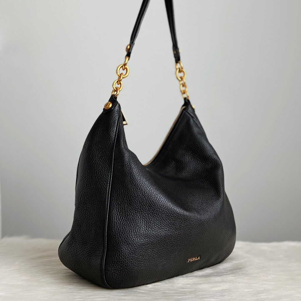 Furla Black Leather Chain Detail Slouchy Shoulder Bag