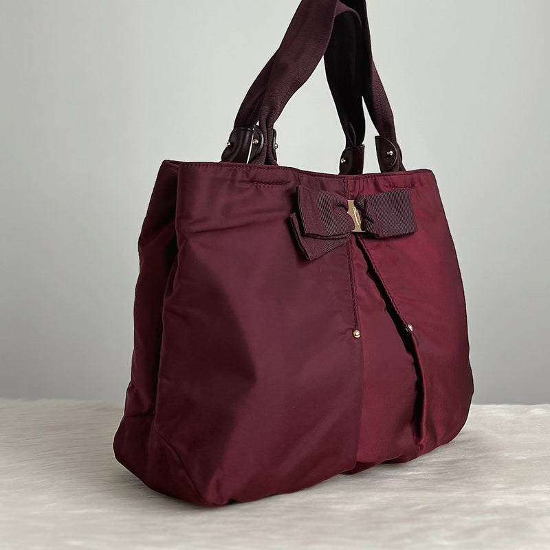 Salvatore Ferragamo Front Bow Detail Triple Compartment Shoulder Bag Excellent