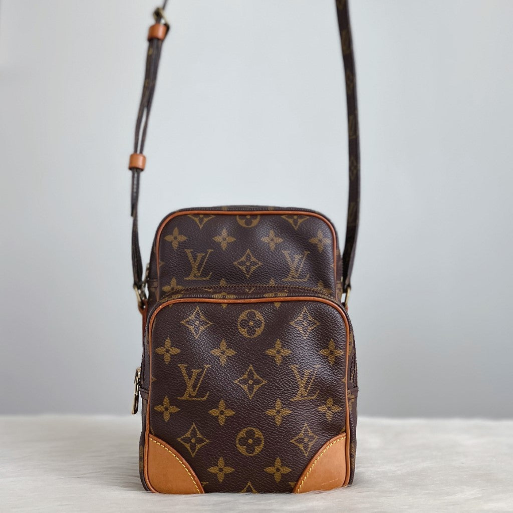 Louis Vuitton Signature Monogram Amazon Crossbody Shoulder Bag