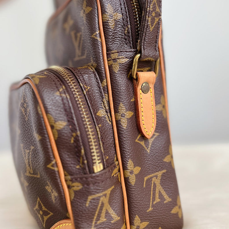 Louis Vuitton Signature Monogram Amazon Crossbody Shoulder Bag