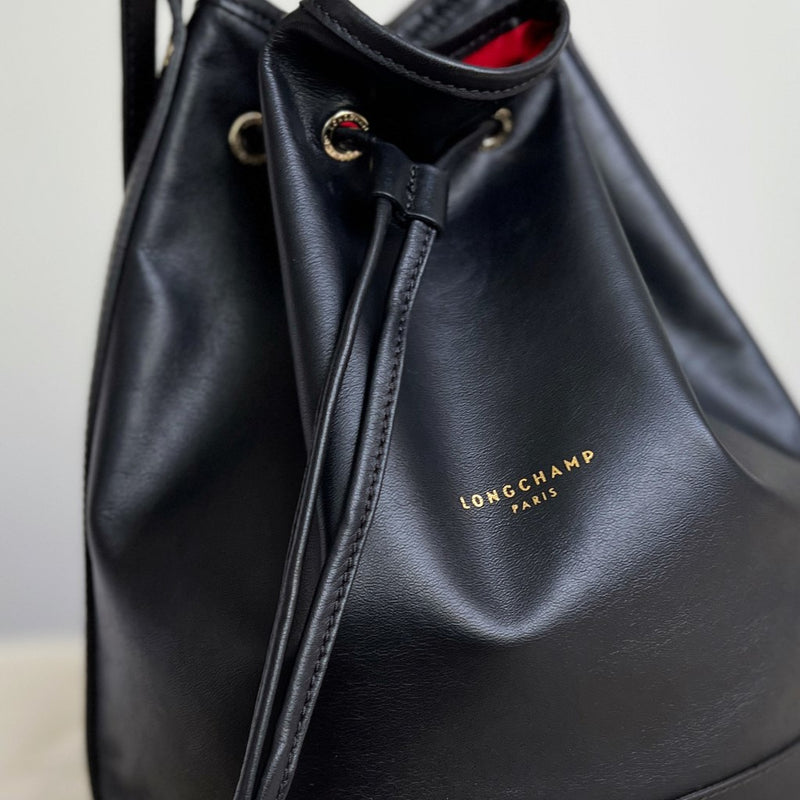 Longchamp Black Leather Drawstring Bucket Shoulder Bag Excellent
