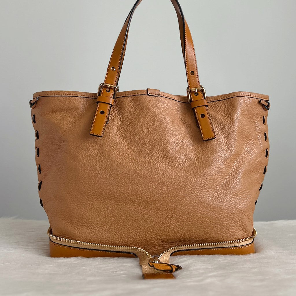 Chloe Caramel Leather Zip Detail Shoulder Bag