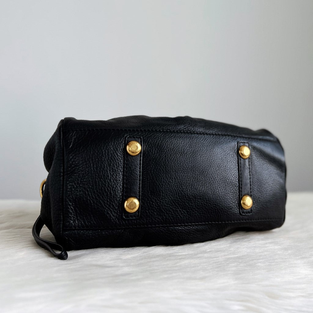 Marc Jacobs Black Leather Classic Q 2 Way Shoulder Bag