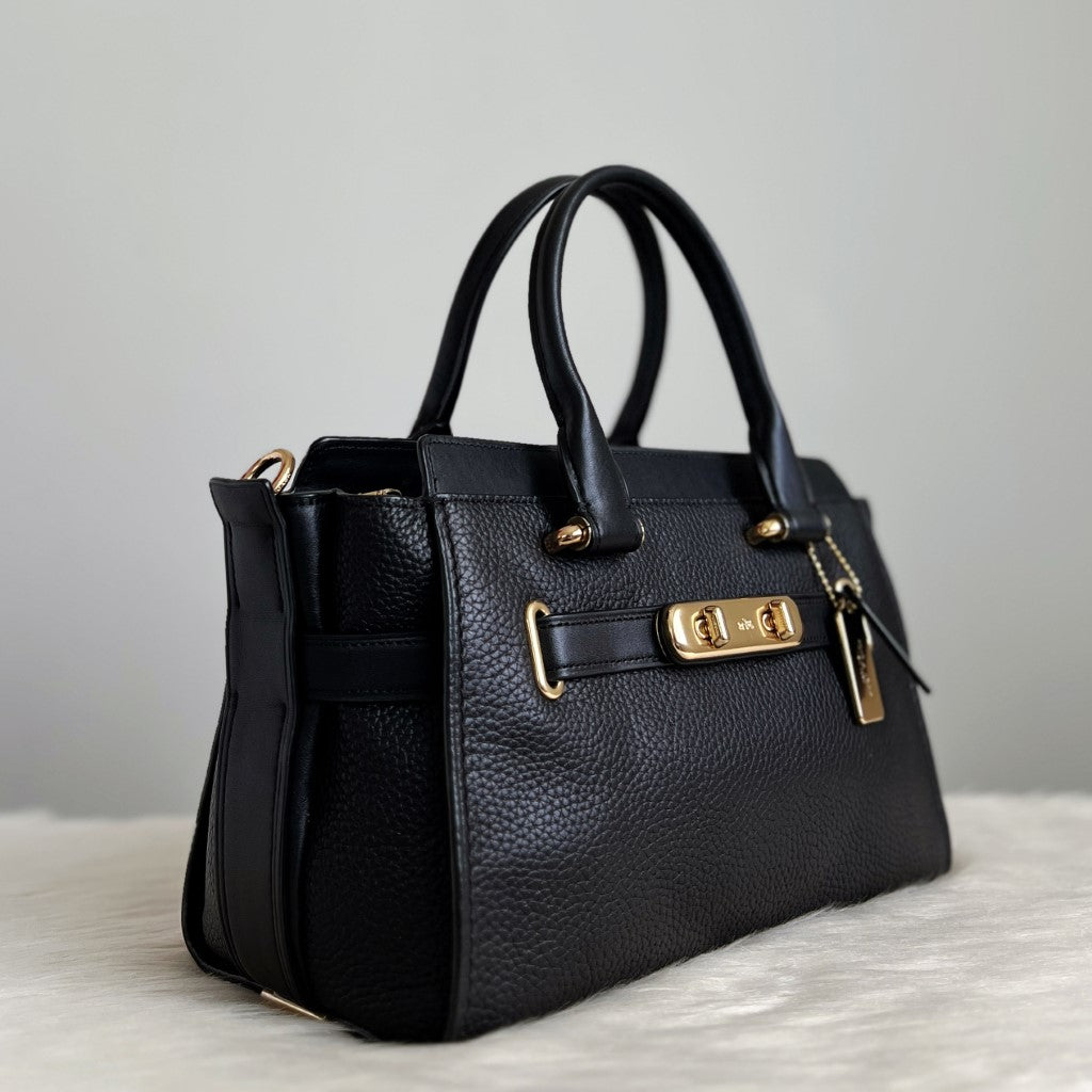 Coach Black Leather Tuck Lock Detail 2 Way Shoulder Bag