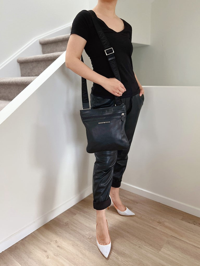 Emporio Armani Black Leather Messenger Unisex Crossbody Shoulder Bag Like New