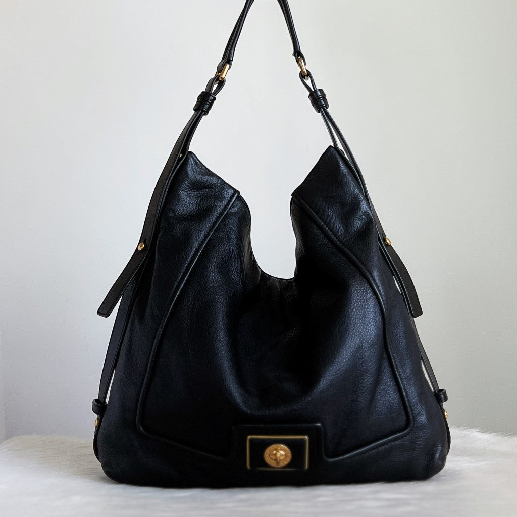 Marc Jacobs Black Leather Turn Lock Slouchy Shoulder Bag