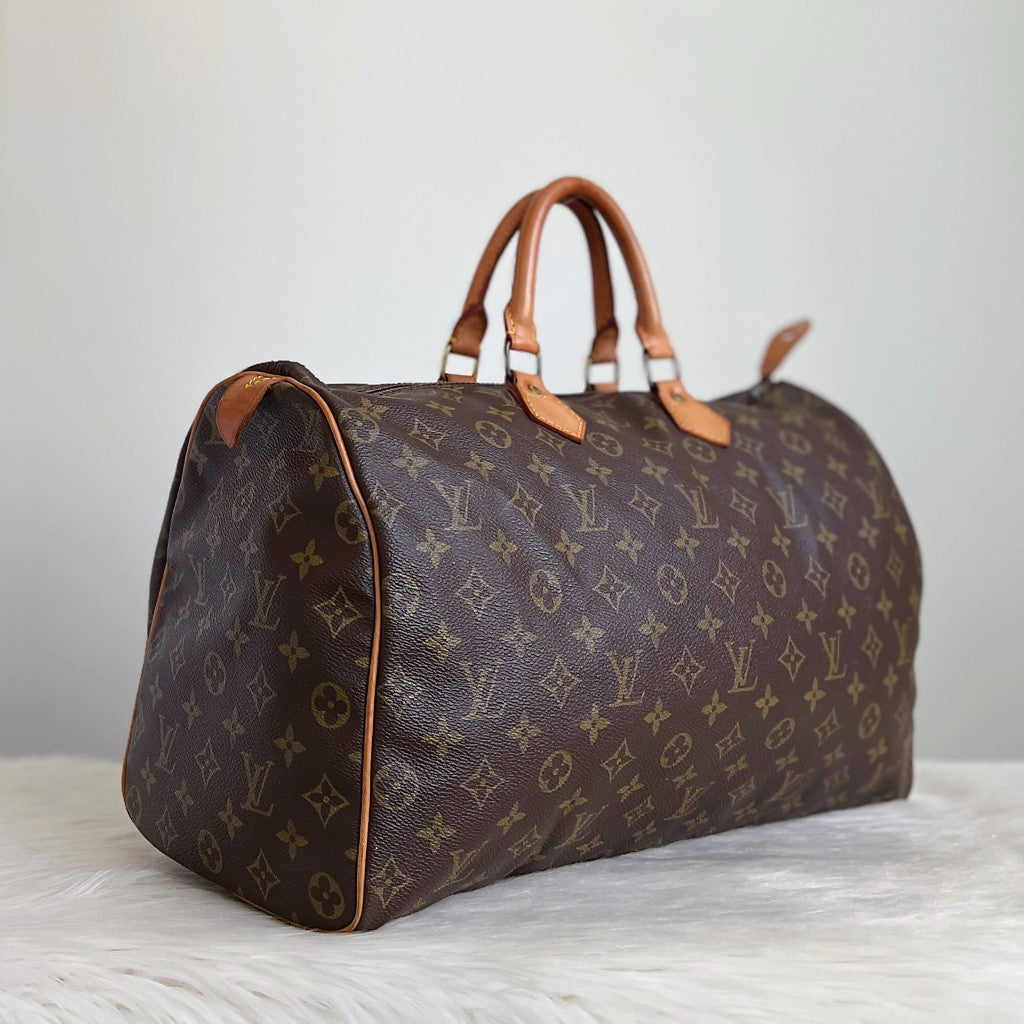 Louis Vuitton Signature Monogram Large Speedy 40 Bag