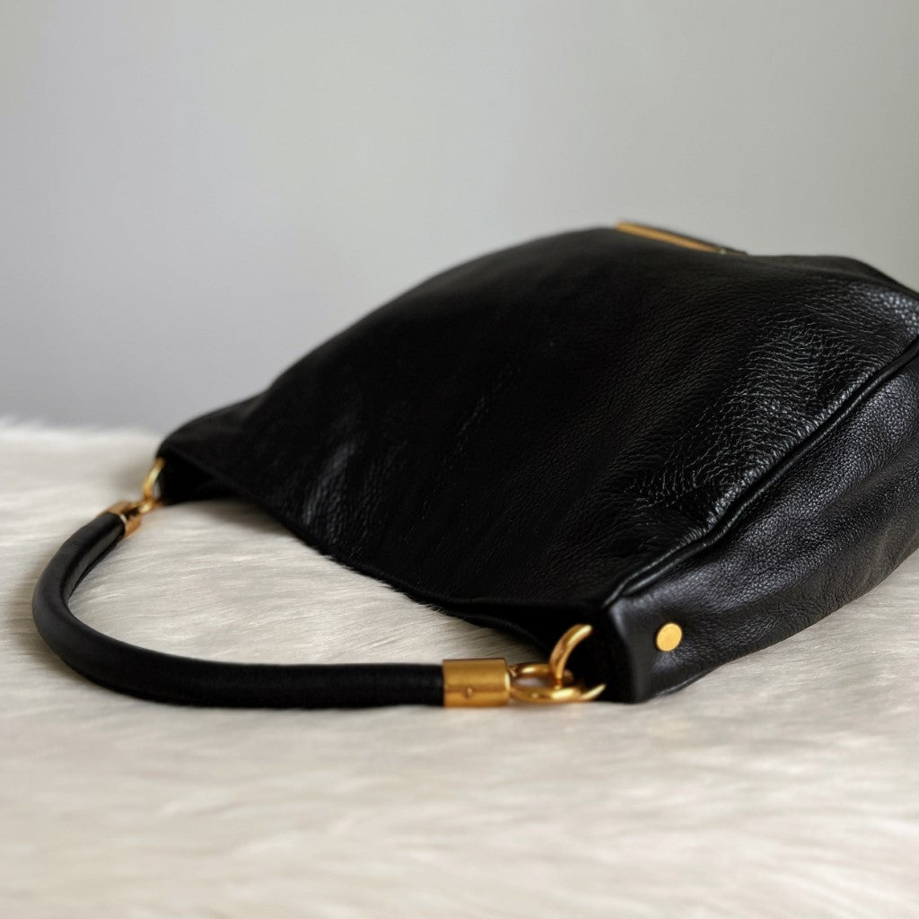 Marc Jacobs Black Leather Slouchy 2 Way Shoulder Bag Excellent