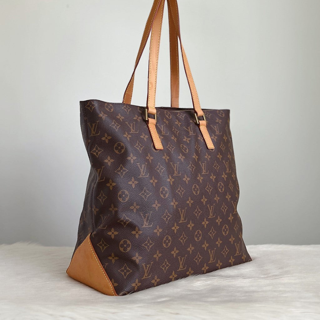 Louis Vuitton Signature Monogram Cabas Mezzo Shoulder Bag