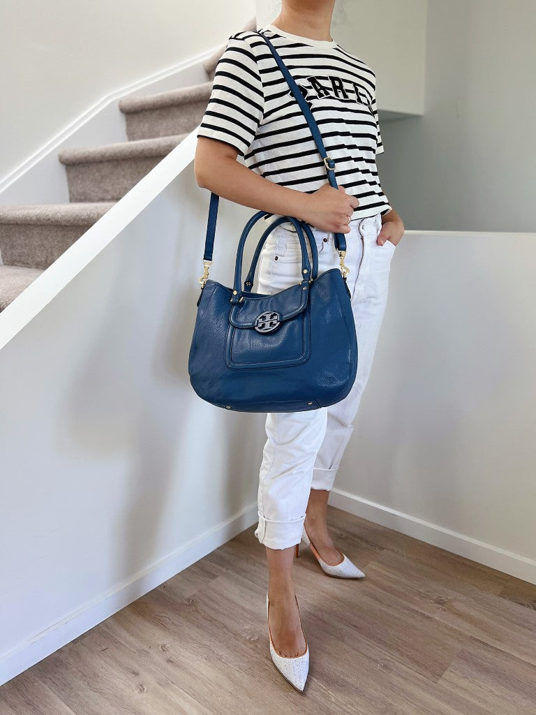 Tory Burch Blue Leather Front Logo 2 Way Shoulder Bag Excellent