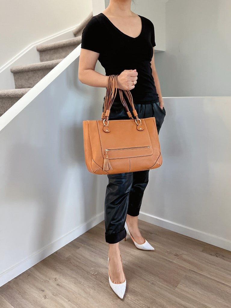 Kate Spade Caramel Leather Tassel Zip Detail Shoulder Bag Excellent