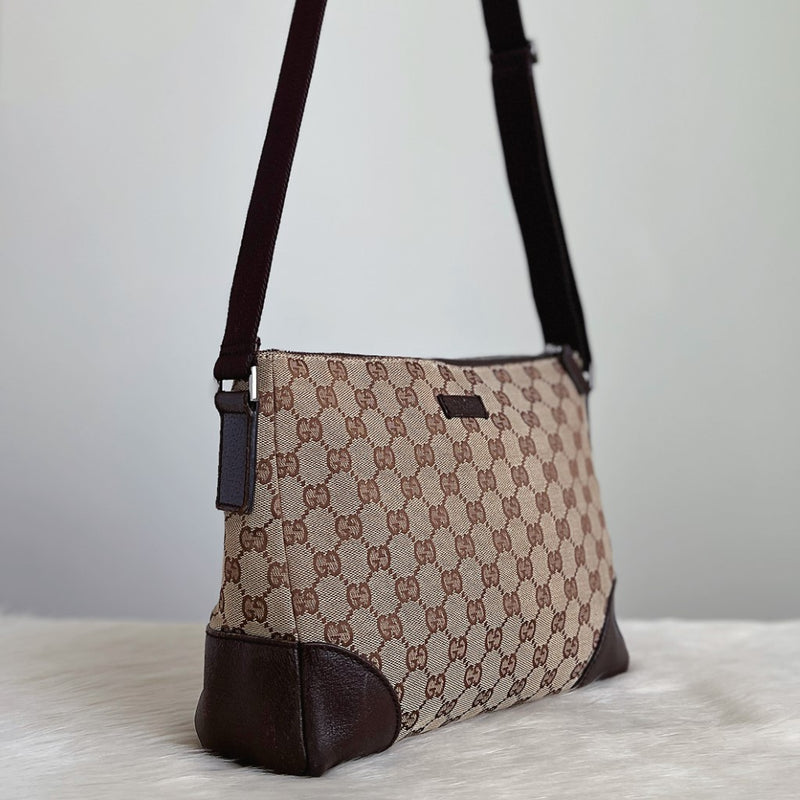 Gucci Signature Double G Monogram Messenger Crossbody Shoulder Bag