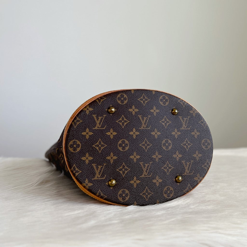 Louis Vuitton Signature Monogram Bucket GM Shoulder Bag