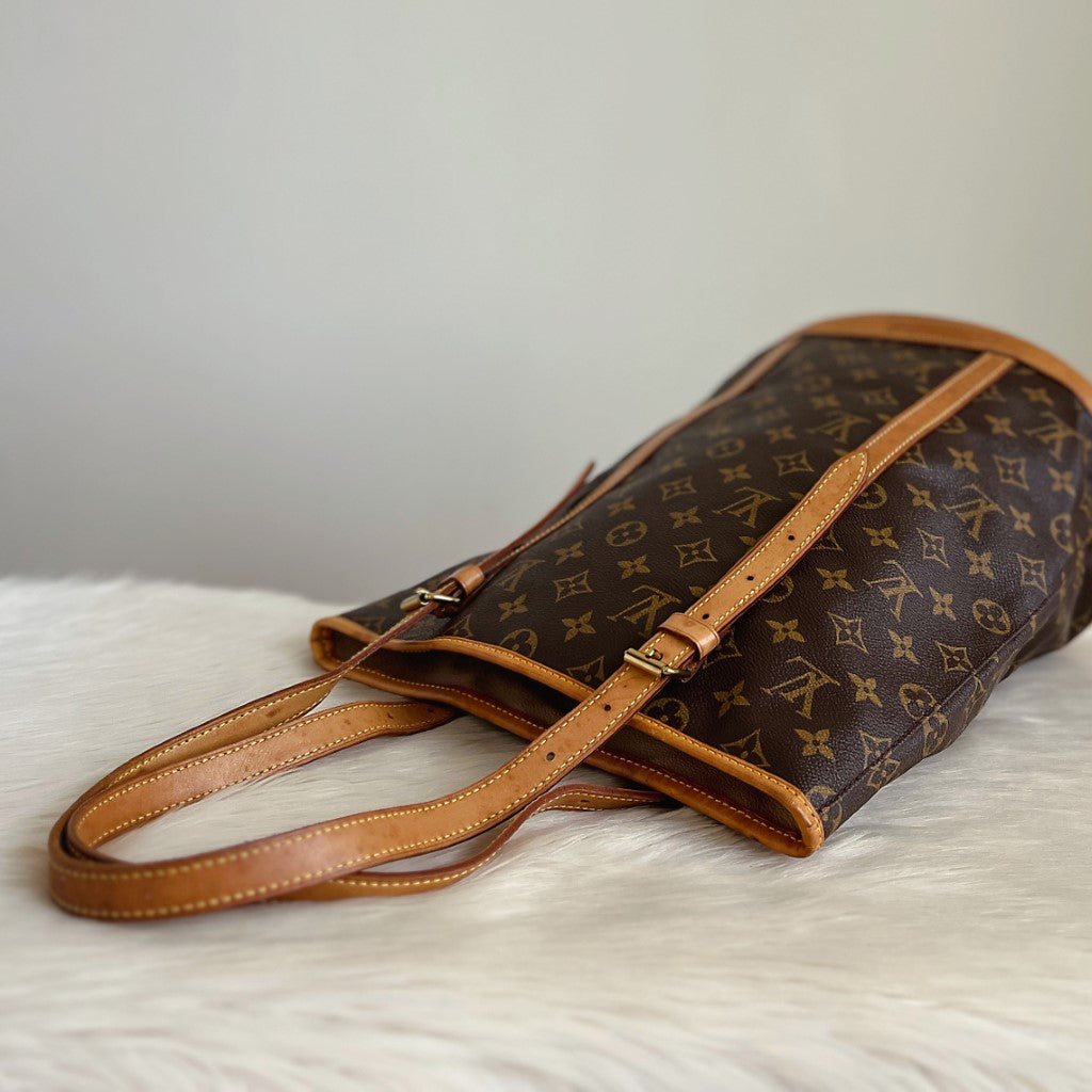 Louis Vuitton Signature Monogram Bucket GM Shoulder Bag