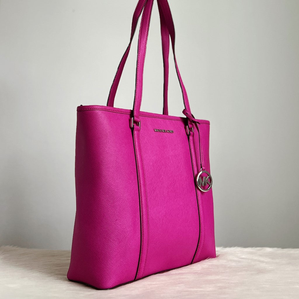 Michael Kors Fuchsia Leather Career Shoulder Bag Like New