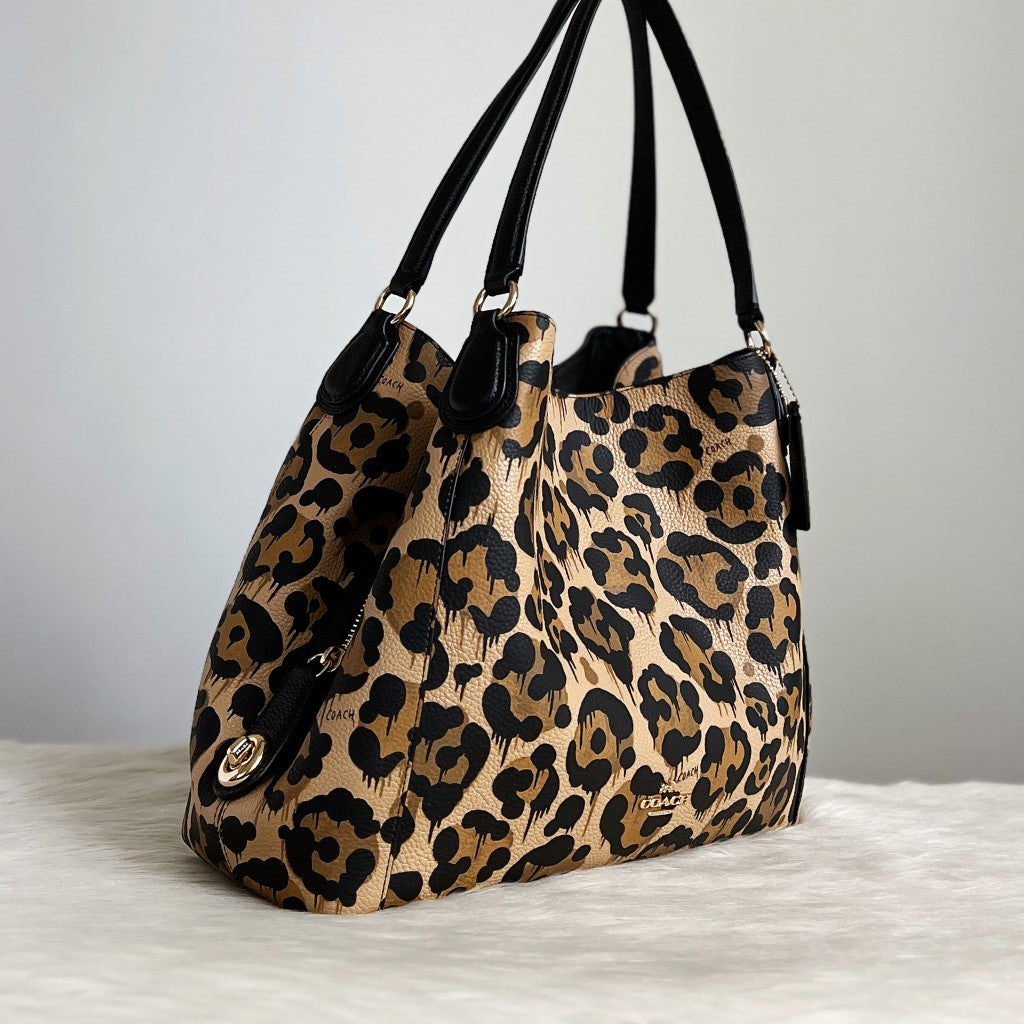 Coach Leopard Print Triple Compartments Shoulder Bag Like New