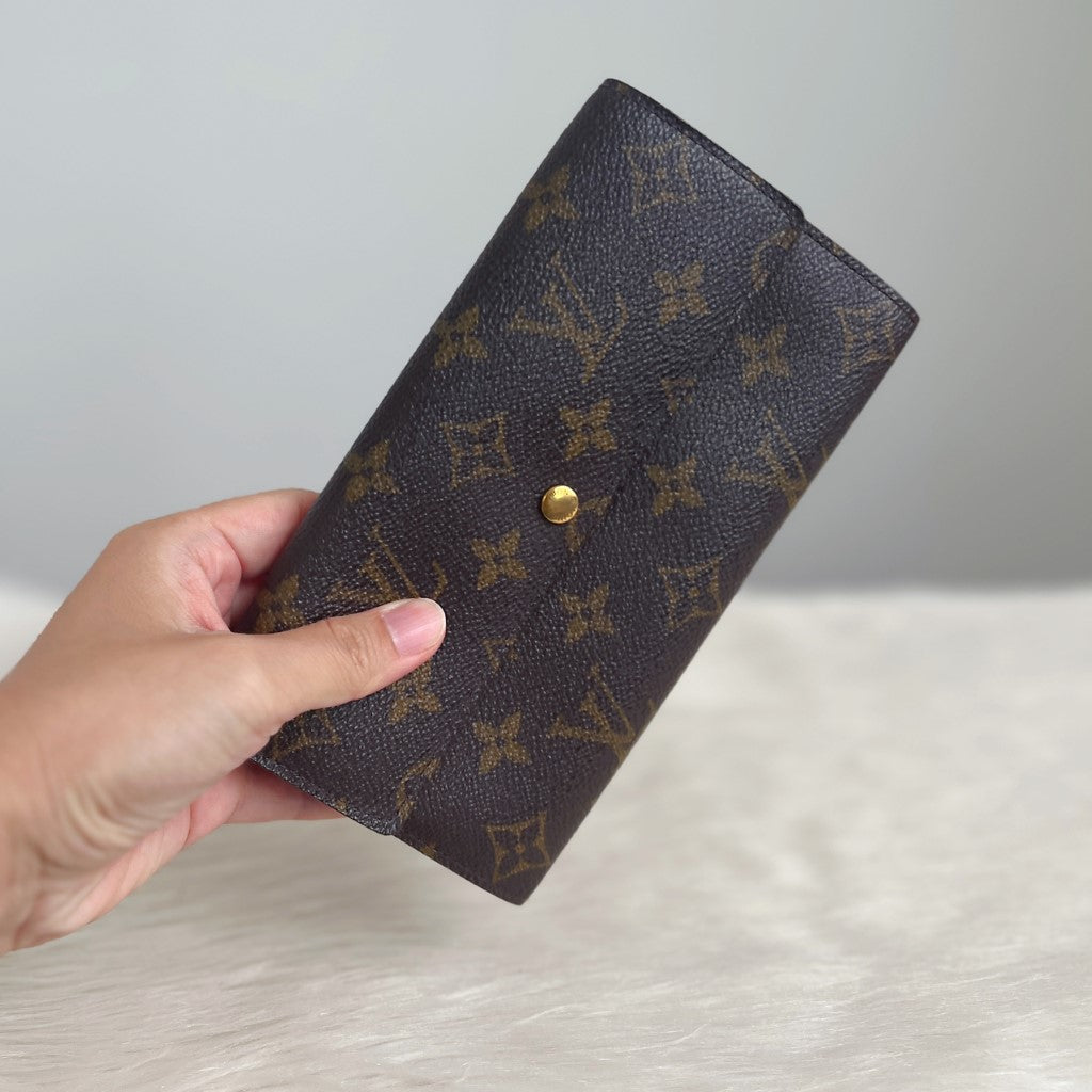 Louis Vuitton Signature Monogram Zip Compartment Long Wallet