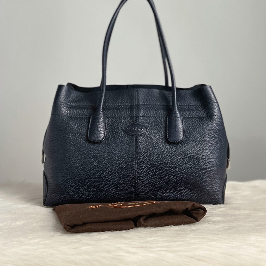 Tod's Navy Leather Iconic Princess Diana Shoulder Bag Like New