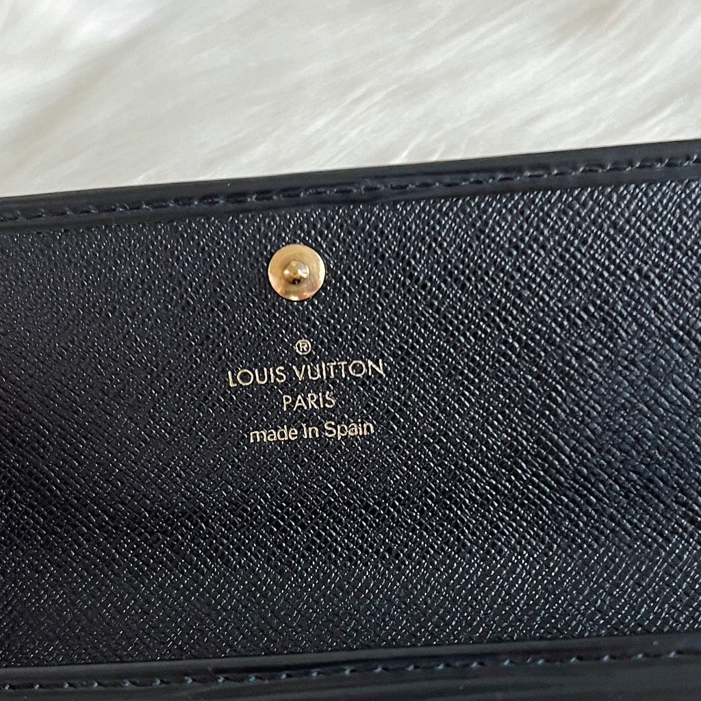 Louis Vuitton Black Leather Epi Zip Compartment Unisex Wallet Excellent