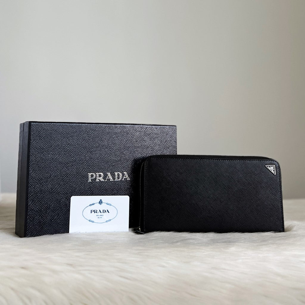 Prada Black Leather Zip Compartment Unisex Long Wallet Excellent