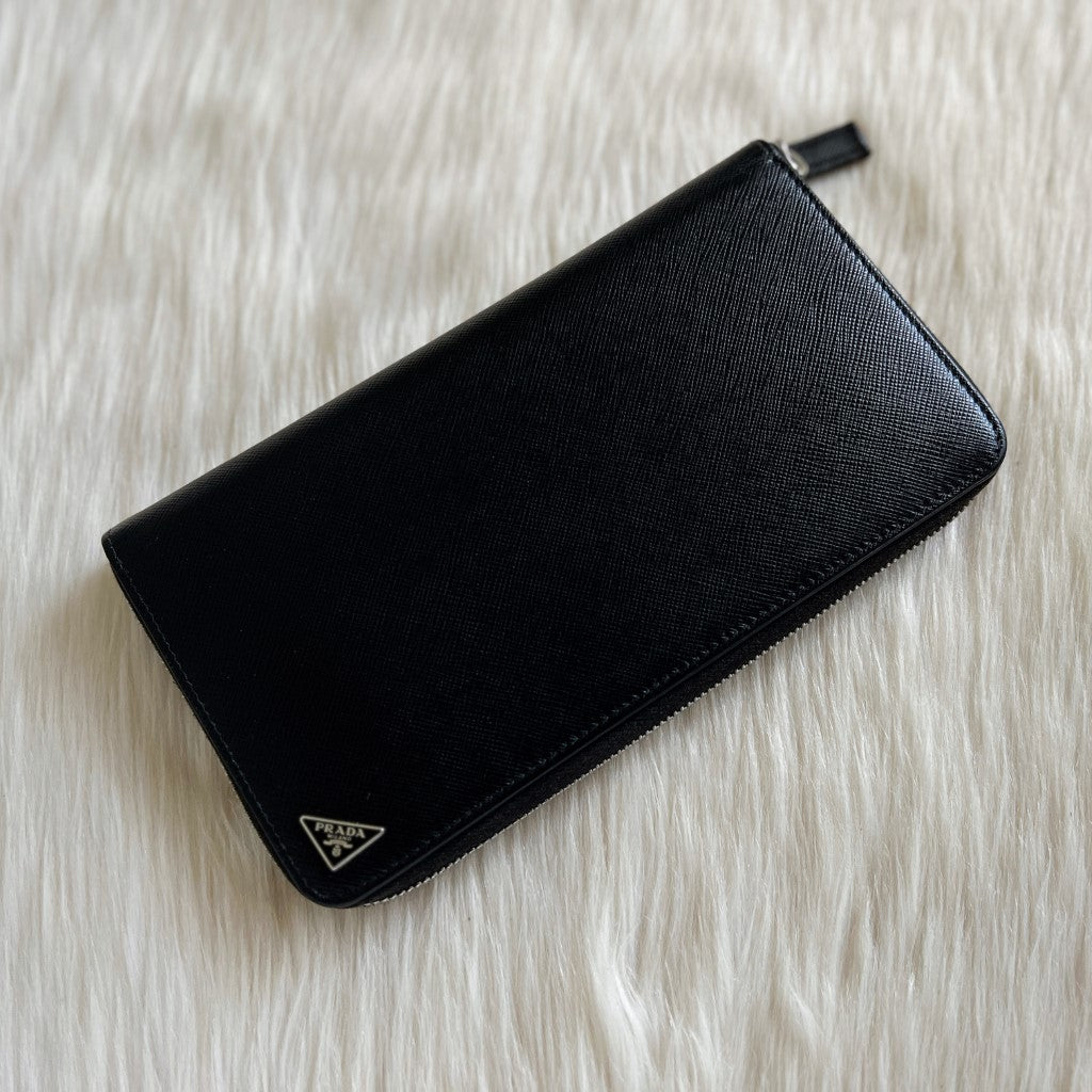 Prada Black Leather Zip Compartment Unisex Long Wallet Excellent