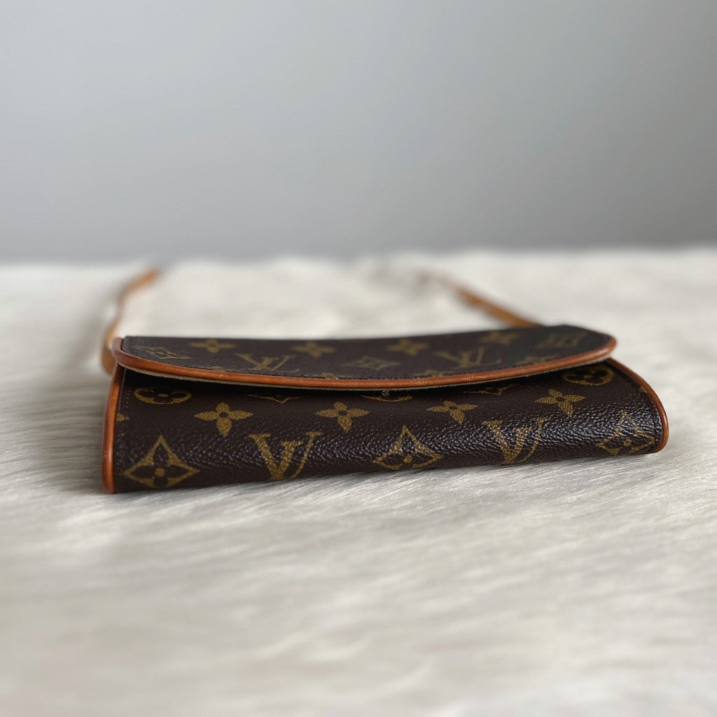 Louis Vuitton Signature Monogram Pochette Twin PM Mini Shoulder Bag