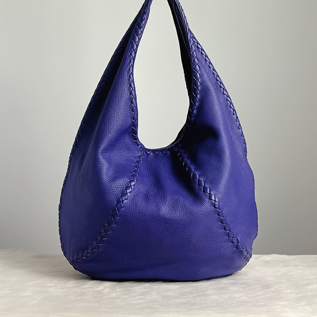 Bottega Veneta Violet Leather Signature Cervo Hobo Shoulder Bag