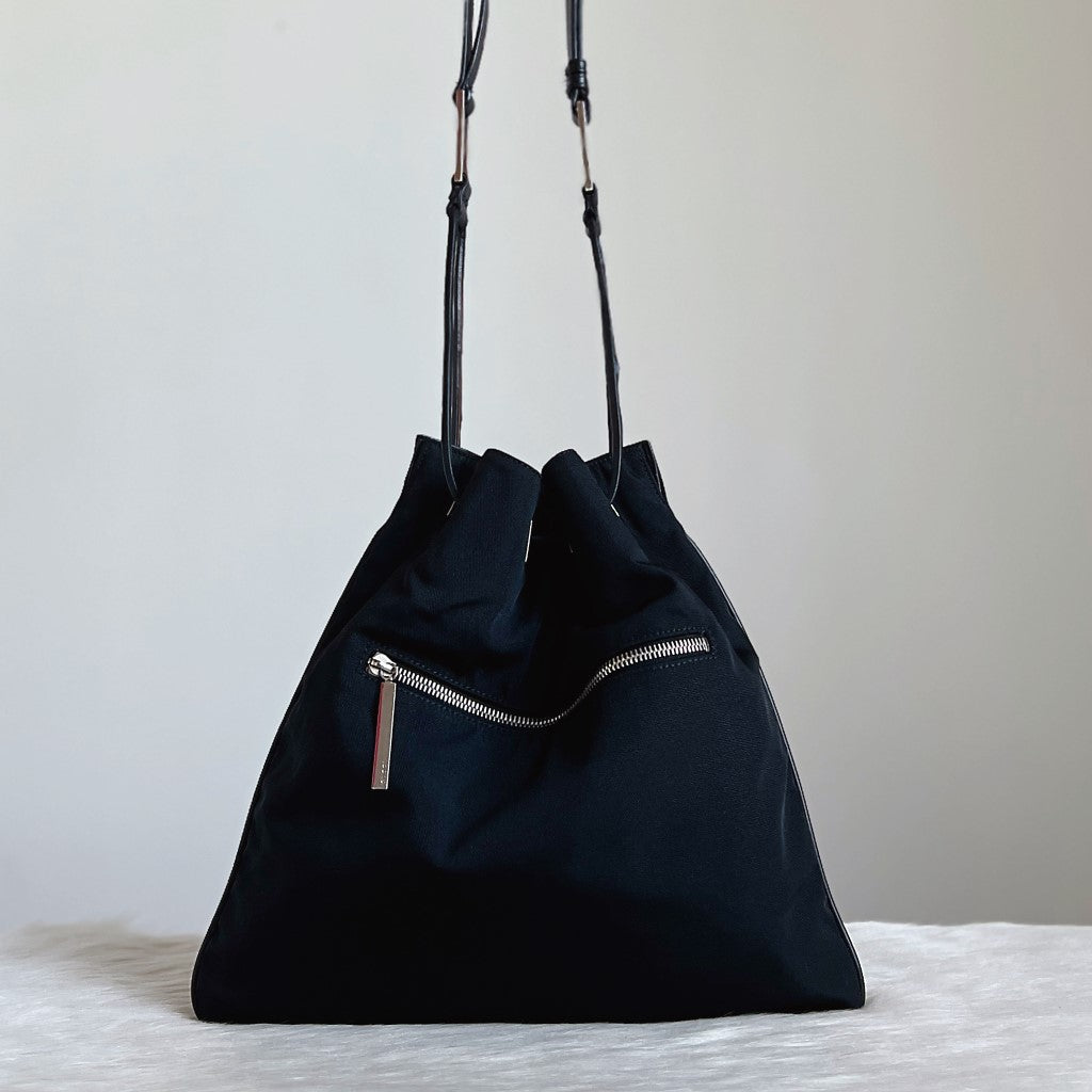 Gucci Black Canvas Drawstring Bucket Shoulder Bag