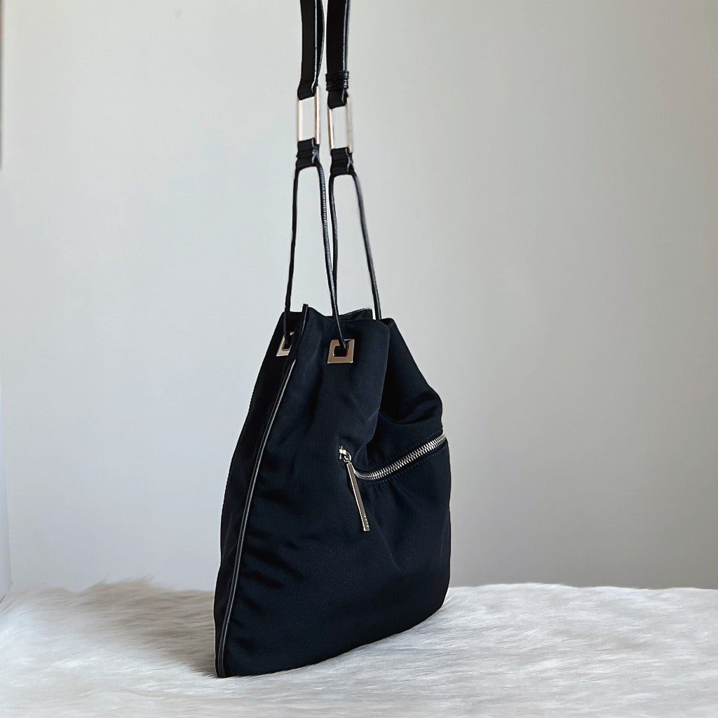 Gucci Black Canvas Drawstring Bucket Shoulder Bag